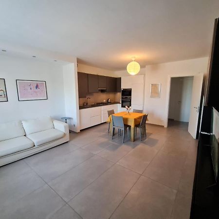 Appartamento Caky'S House Desenzano del Garda Esterno foto