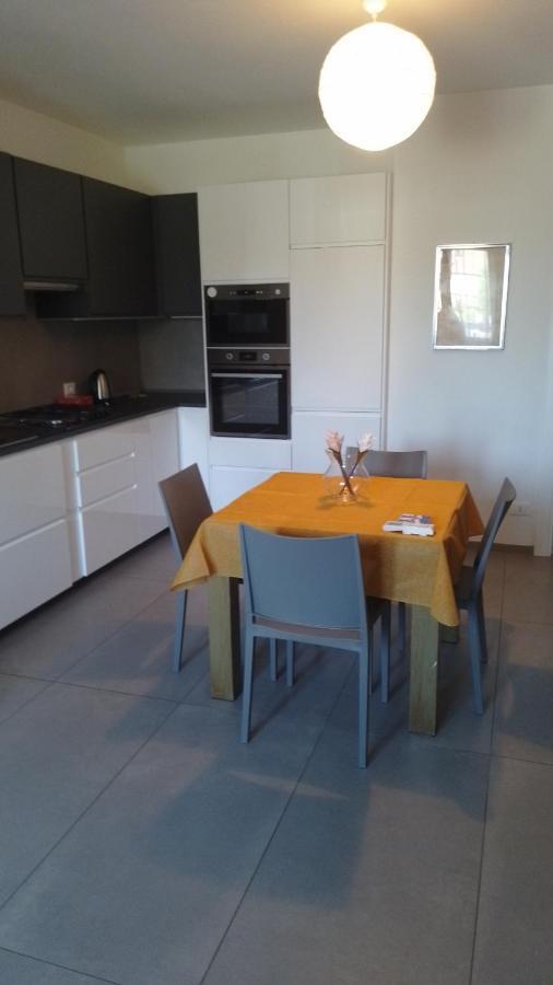 Appartamento Caky'S House Desenzano del Garda Esterno foto